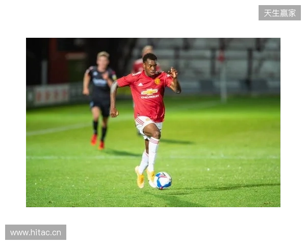 陕西联合官宣:27岁瑞典籍身高1米85中场伊兰杜斯特正式加盟球队 陕西联合官宣:27岁瑞典籍身高1米85中场伊兰杜斯特正式加盟球队